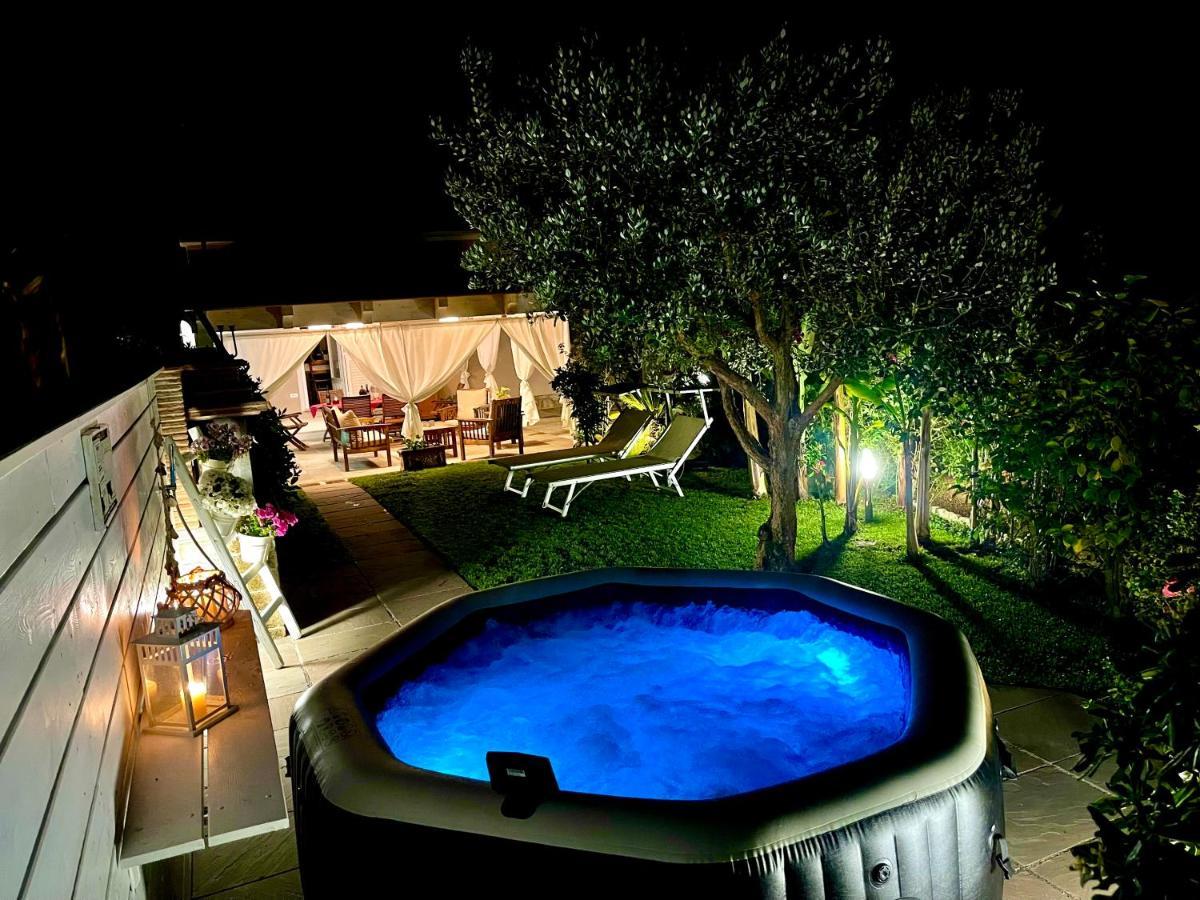 Casa Vittoria Villa Camaiore Eksteriør billede